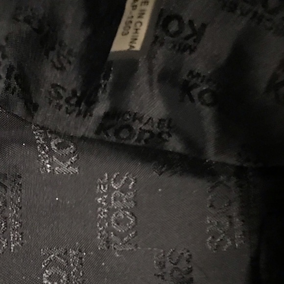 **SOLD** Authentic Michael Kors Channing Med Tote - Picture 6 of 8